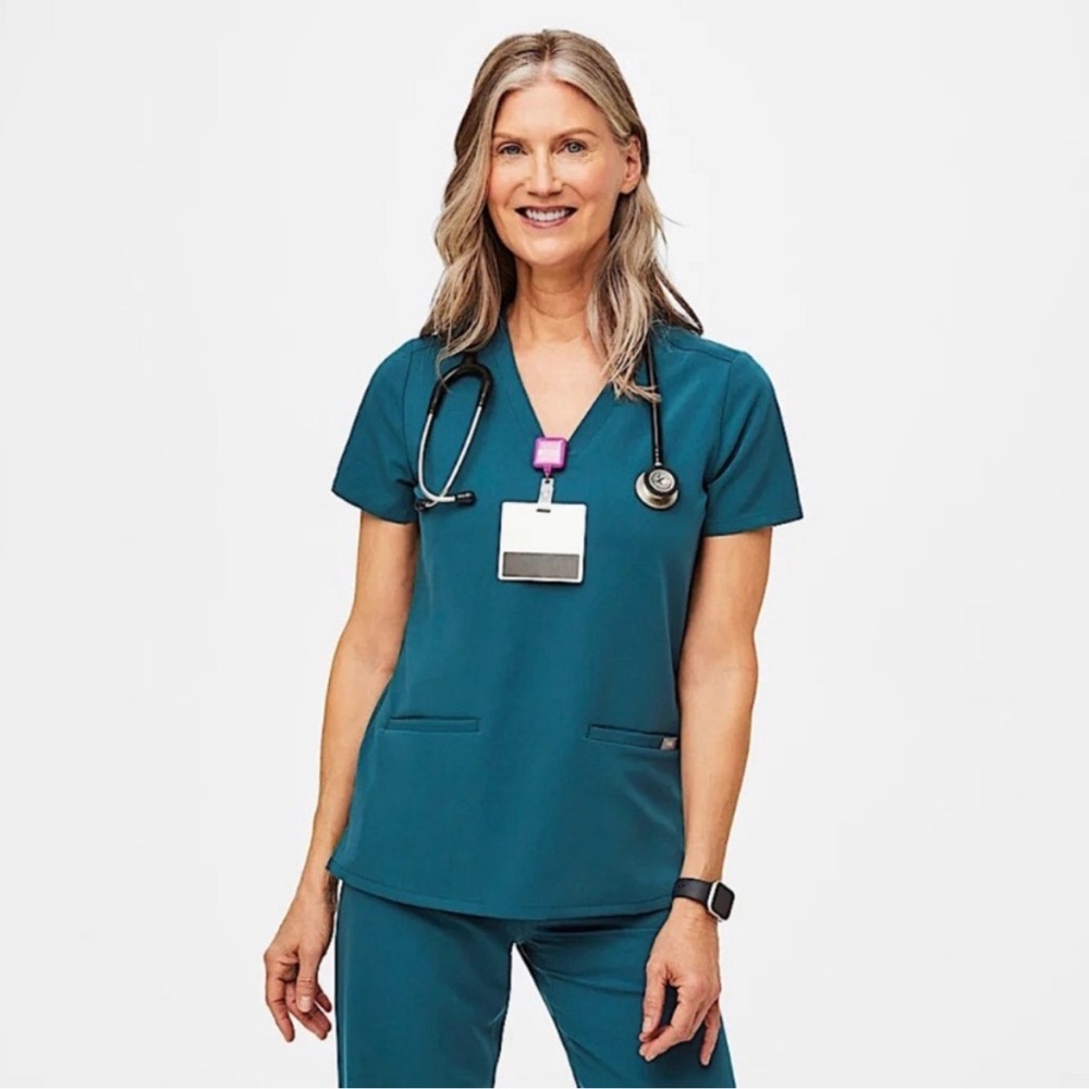 Figs Caribbean blue Short Sleeve Women's Top